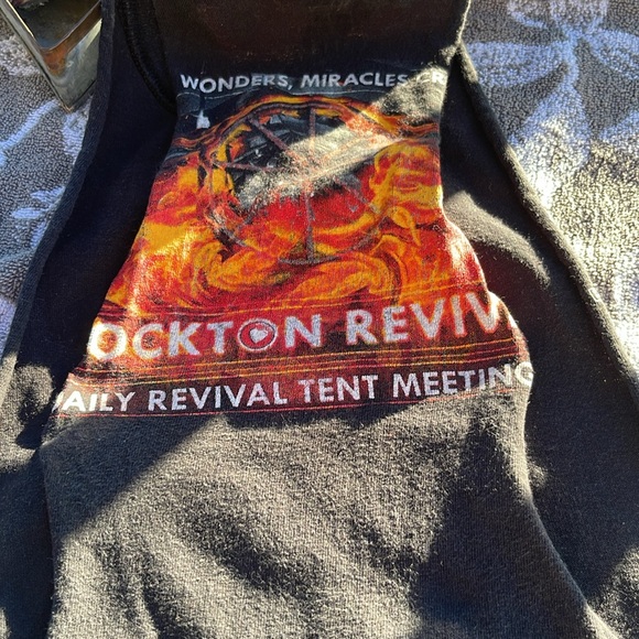 Men’s C/Port and company muscle t-shirt. Revival Driven print in front - Picture 5 of 6